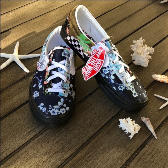 🌴🌼VANS- SLIP ON’S CAP FLORALS SHOES🌼🌴 - Picture 6 of 14